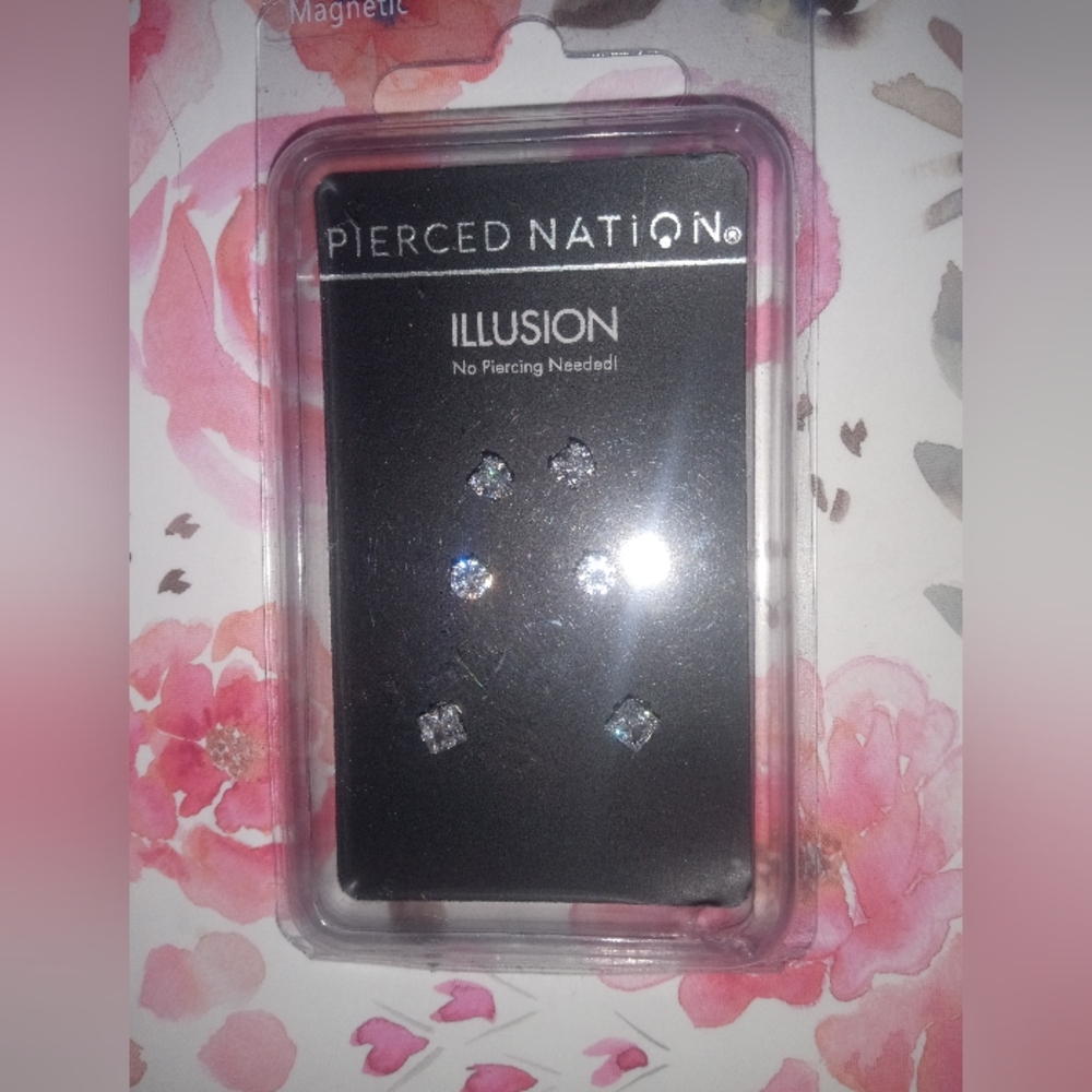 Illusion Magnetic Earrings - Silver
